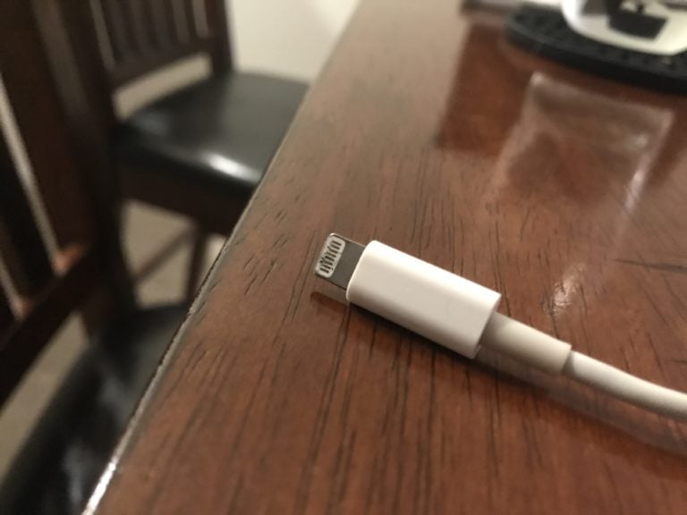 How To Fix An iPhone That Won't Charge (And What Apple Doesn't Say)